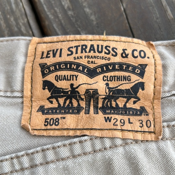 Levi’s - Picture 2 of 11